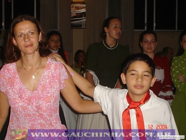 03-12-04 Amigos do Pampa - Formatura (20)