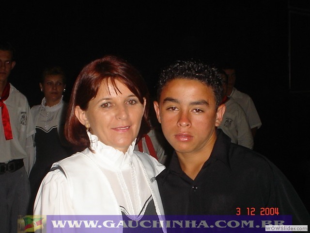 03-12-04 Amigos do Pampa - Formatura (24)