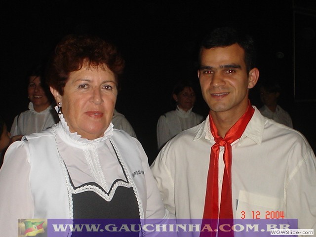 03-12-04 Amigos do Pampa - Formatura (25)