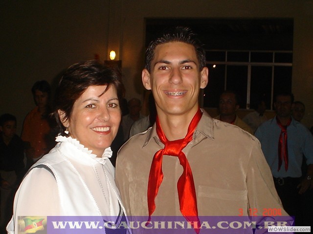 03-12-04 Amigos do Pampa - Formatura (30)