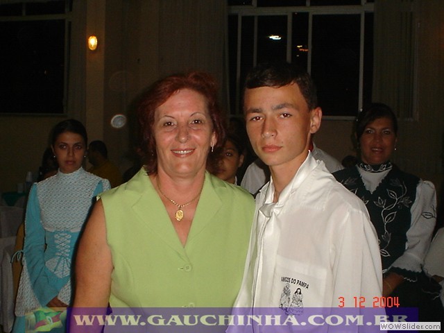 03-12-04 Amigos do Pampa - Formatura (33)