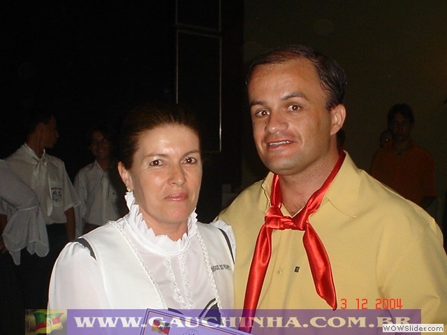 03-12-04 Amigos do Pampa - Formatura (36)