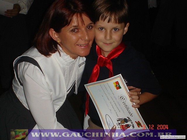 03-12-04 Amigos do Pampa - Formatura (42)