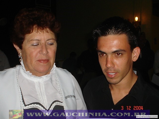 03-12-04 Amigos do Pampa - Formatura (44)