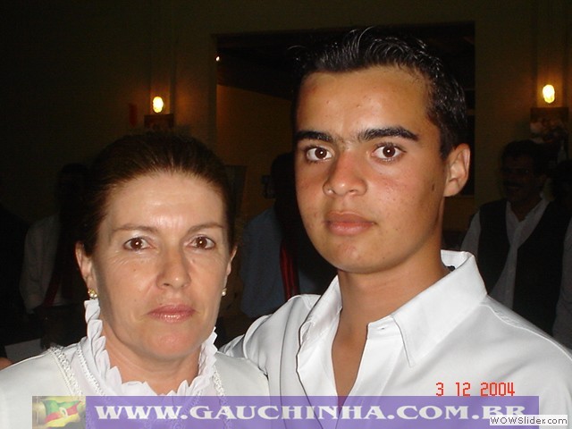 03-12-04 Amigos do Pampa - Formatura (46)
