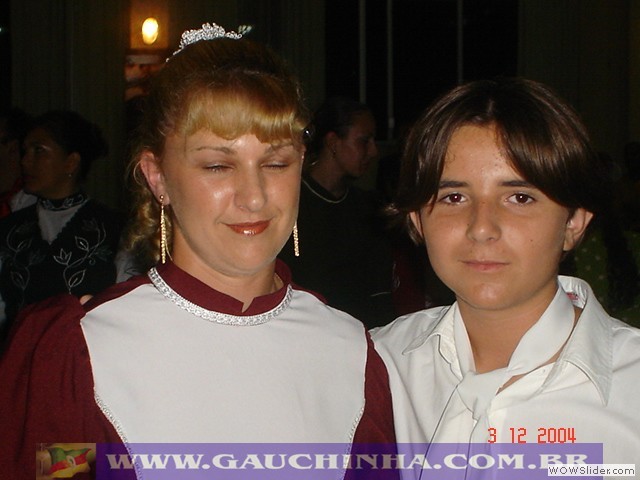 03-12-04 Amigos do Pampa - Formatura (47)