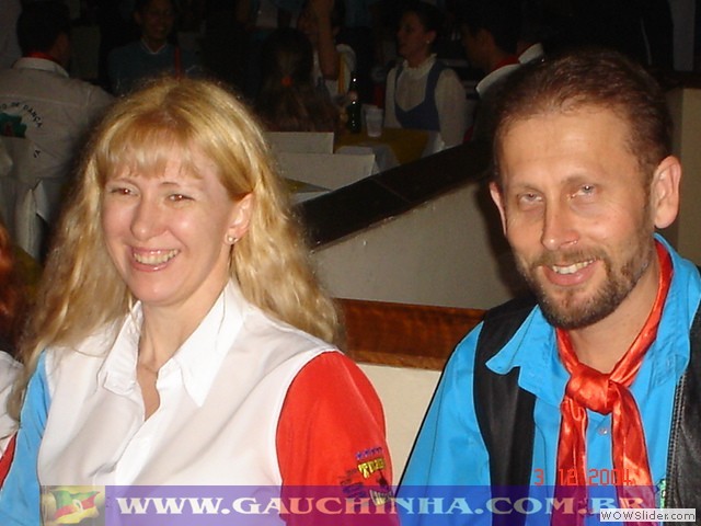 03-12-04 Amigos do Pampa - Formatura (69)