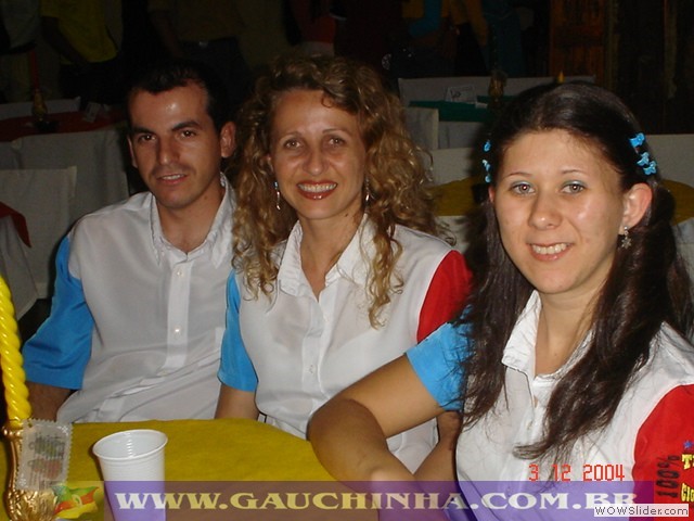 03-12-04 Amigos do Pampa - Formatura (72)