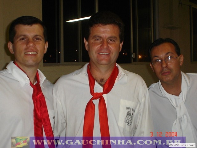 03-12-04 Amigos do Pampa - Formatura (80)