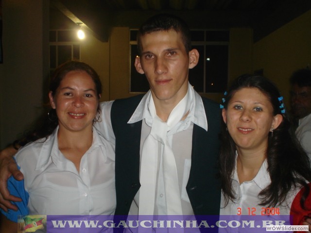 03-12-04 Amigos do Pampa - Formatura (91)