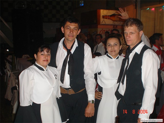 13-08-2004 - Coração Gaúcho - Formatura (14)