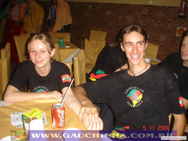 05-11-2004 - Criados em Galpão - Formatura (21)