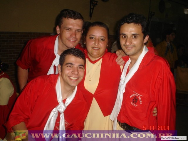 05-11-2004 - Criados em Galpão - Formatura (25)