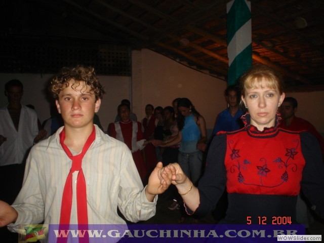 04-12-04 Herança Fandangueira - Formatura (18)