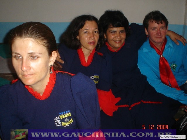 04-12-04 Herança Fandangueira - Formatura (22)