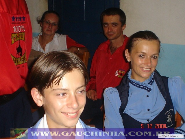 04-12-04 Herança Fandangueira - Formatura (28)