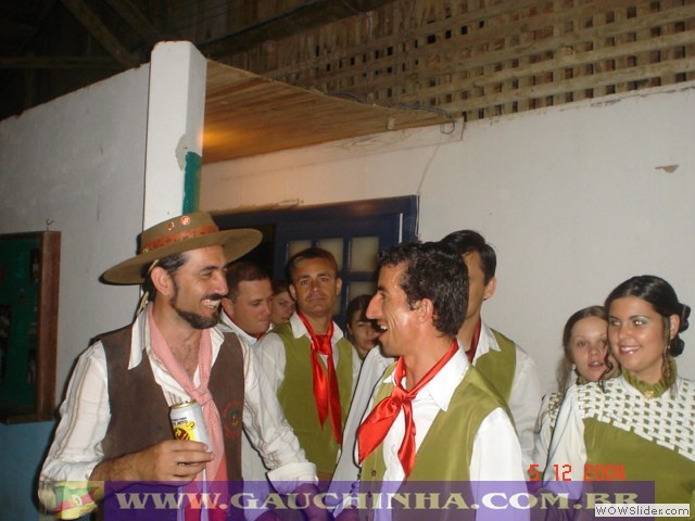 04-12-04 Herança Fandangueira - Formatura (4)
