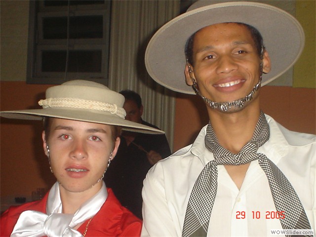 29-10-05 Tropeiros do Sul - Formatura (16)